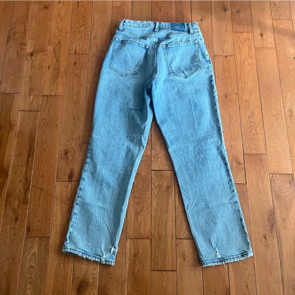 Abercrombie & Fitch The 90s Straight Ultra High Rise Curve Love - Size 28 Short - Picture 3 of 3